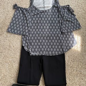 Super soft cold shoulder top!